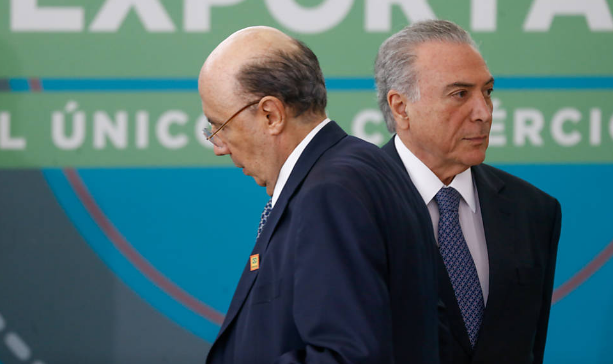 Consumo puxa revisão do PIB de 2015, e queda diminui de 3,8% para 3,5%